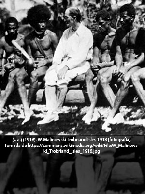 Bronislaw Malinowski con población Trobriand